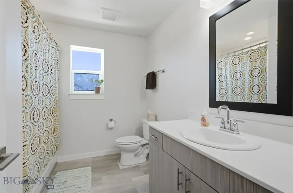 1309 Grover Belgrade MT 59714