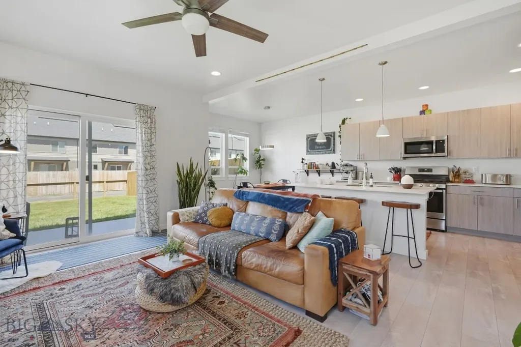 1309 Grover Belgrade MT 59714