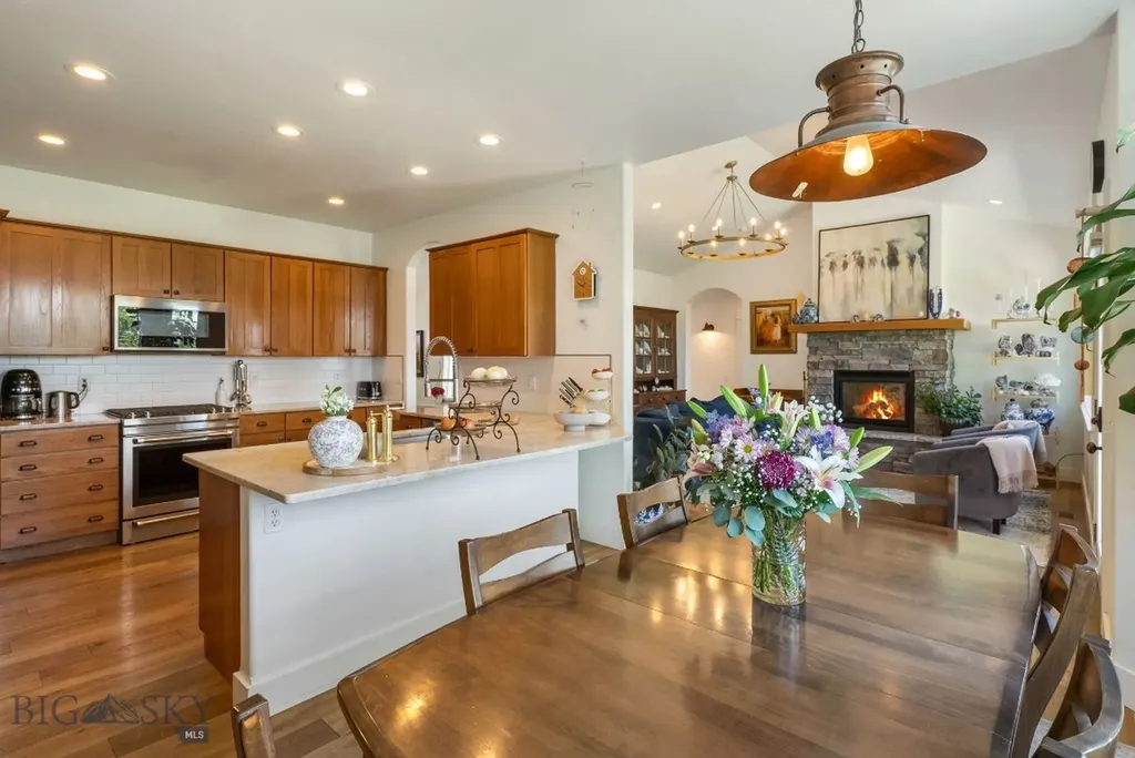 1721 Gateway South Road Gallatin Gateway MT 59730