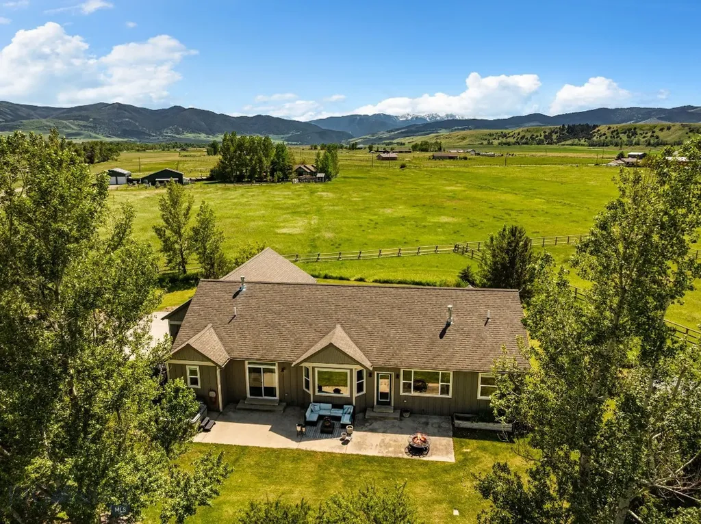 1721 Gateway South Road Gallatin Gateway MT 59730