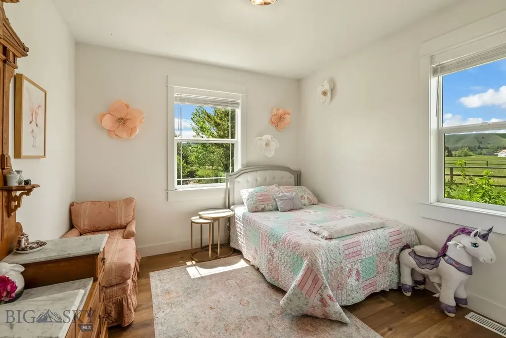 1721 Gateway South Road Gallatin Gateway MT 59730