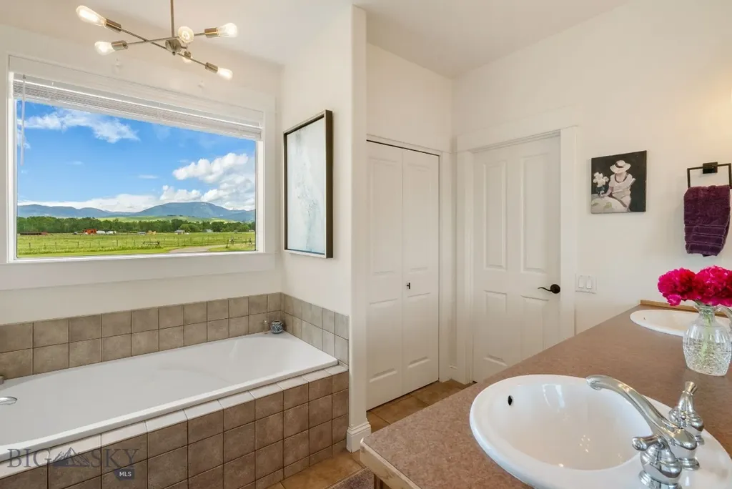 1721 Gateway South Road Gallatin Gateway MT 59730