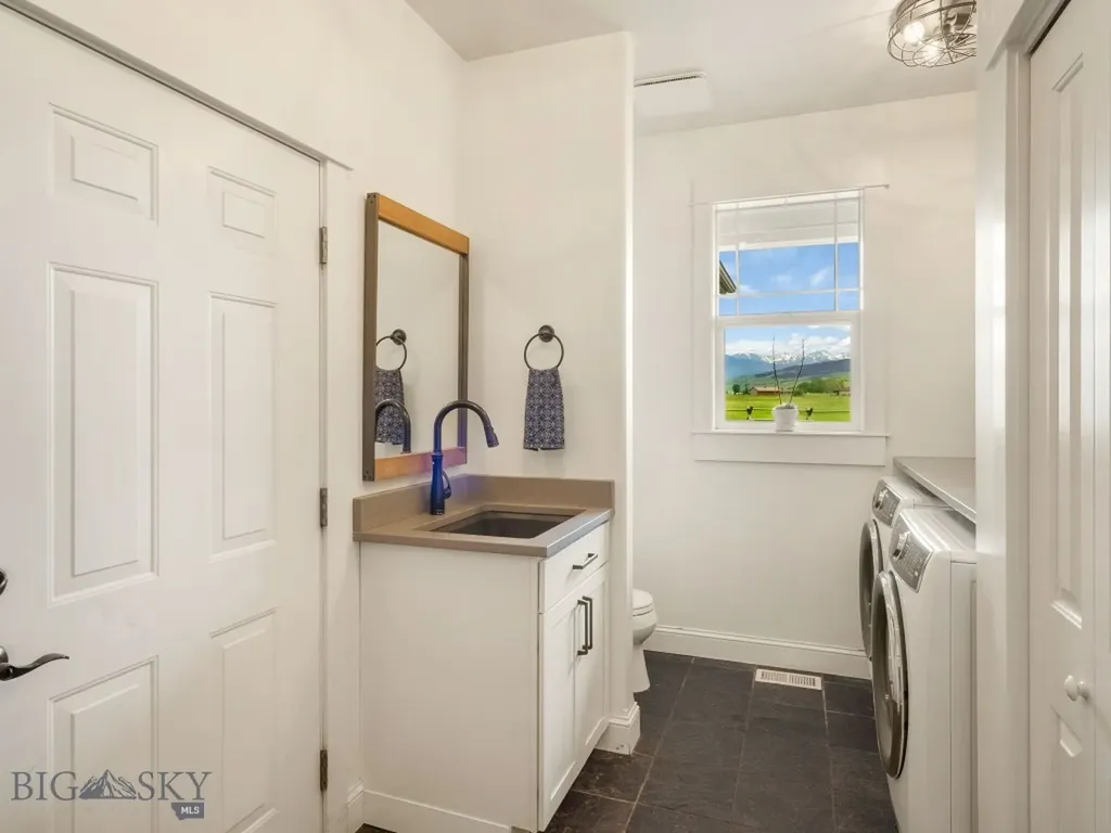 1721 Gateway South Road Gallatin Gateway MT 59730