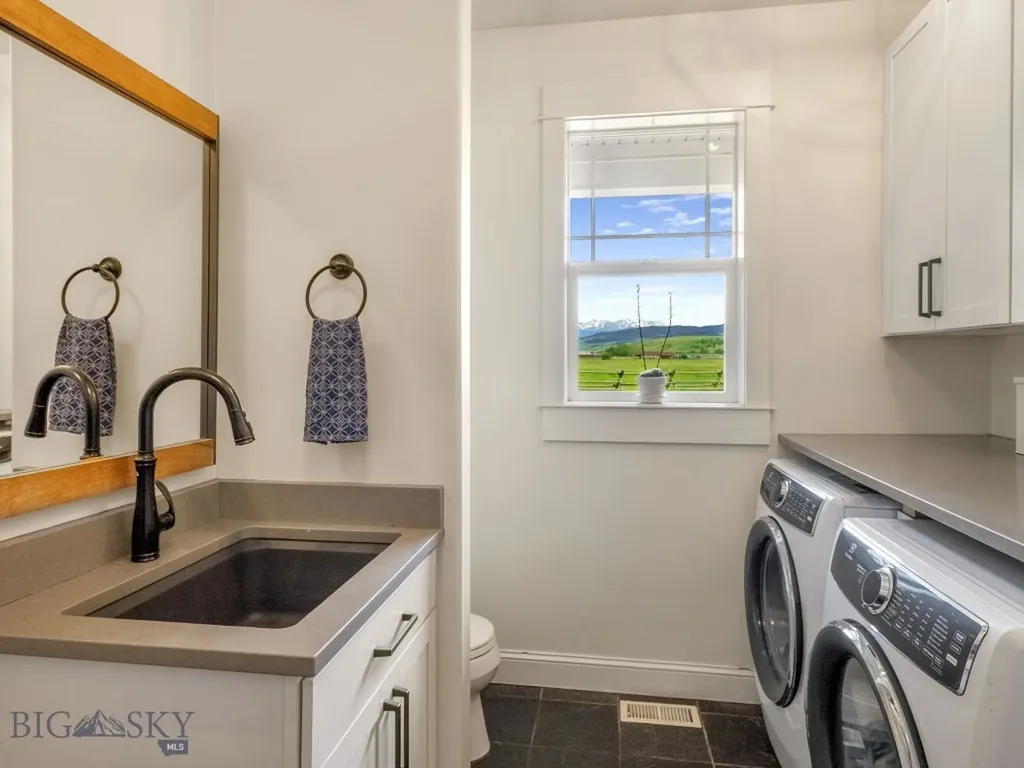 1721 Gateway South Road Gallatin Gateway MT 59730