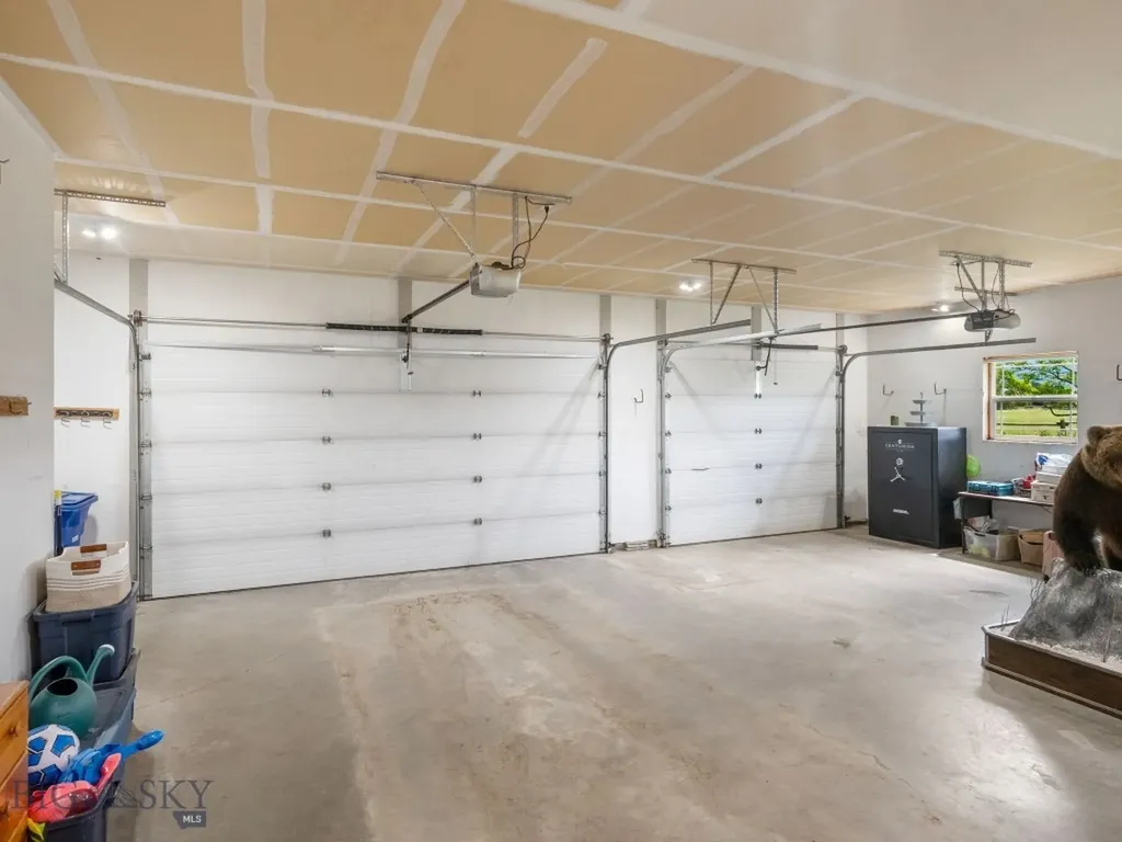 1721 Gateway South Road Gallatin Gateway MT 59730