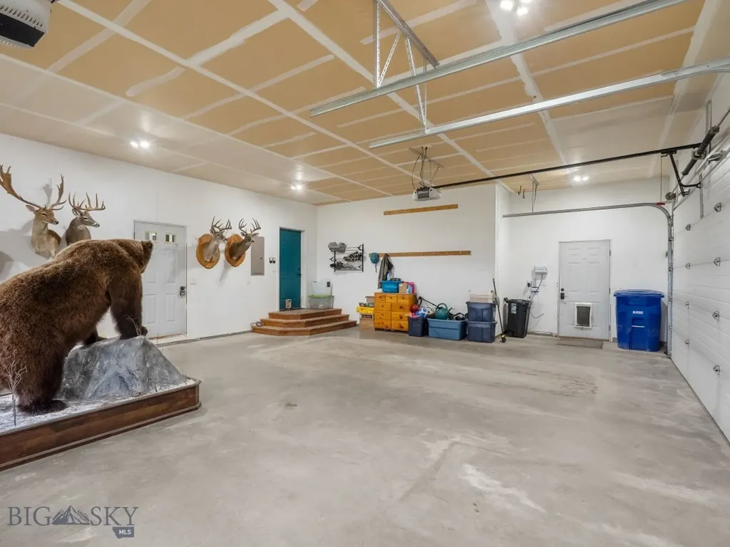 1721 Gateway South Road Gallatin Gateway MT 59730