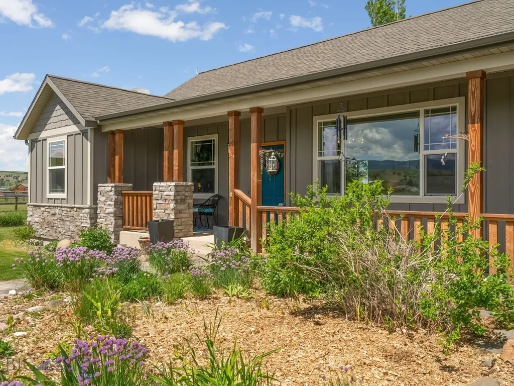 1721 Gateway South Road Gallatin Gateway MT 59730