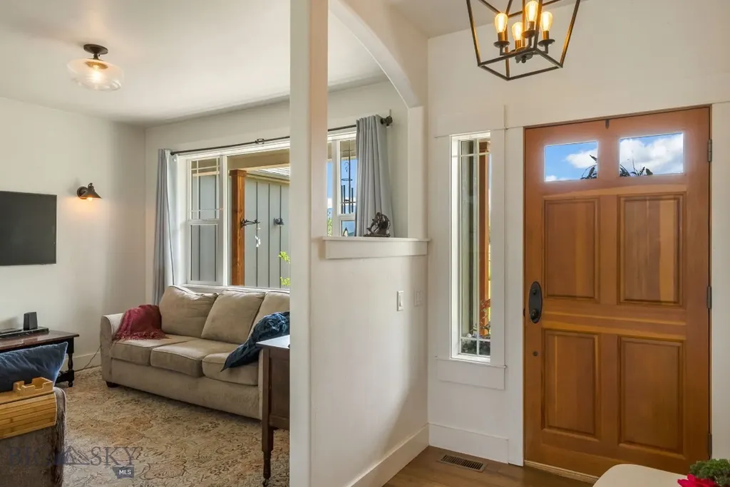 1721 Gateway South Road Gallatin Gateway MT 59730