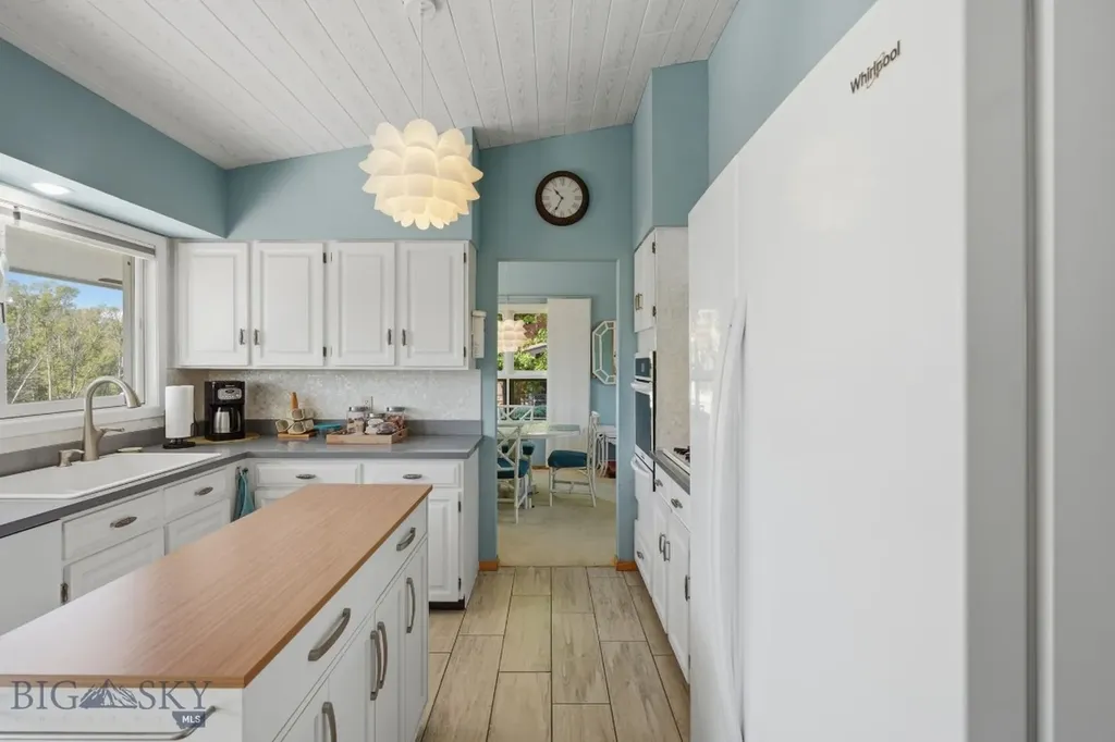 103 E Boulder Court Big Timber MT 59011