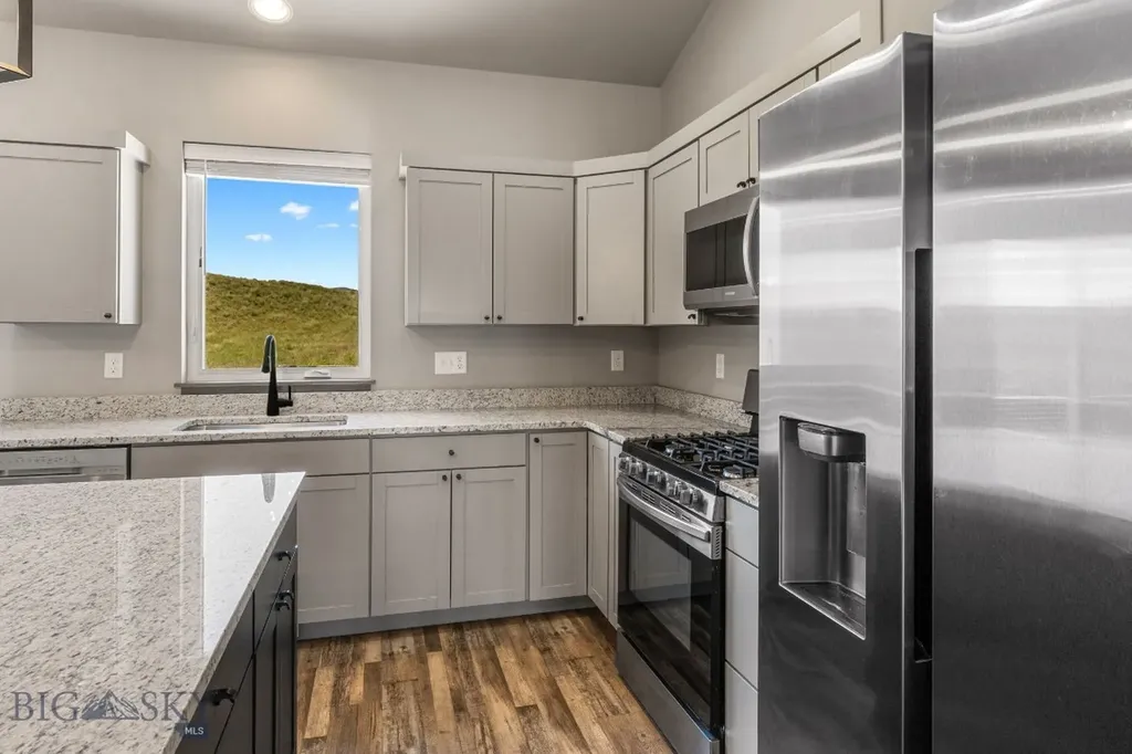 1215 Sweetgrass Lane Livingston MT 59047