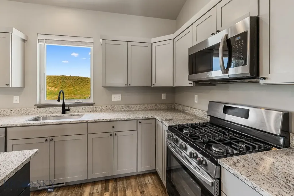 1215 Sweetgrass Lane Livingston MT 59047