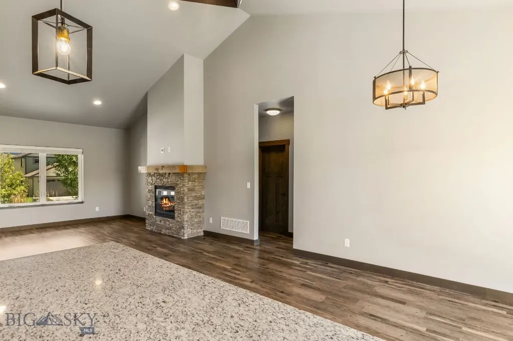1215 Sweetgrass Lane Livingston MT 59047