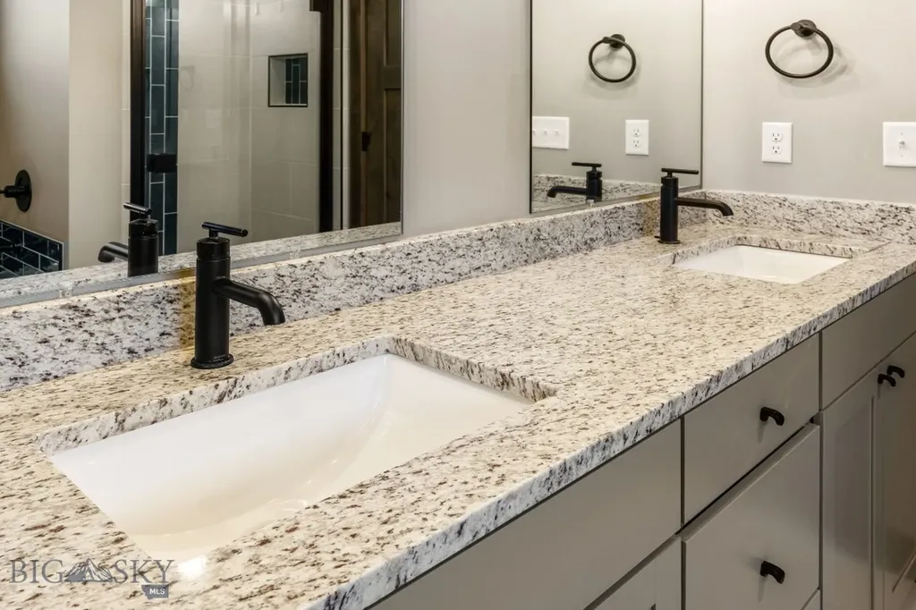 1215 Sweetgrass Lane Livingston MT 59047