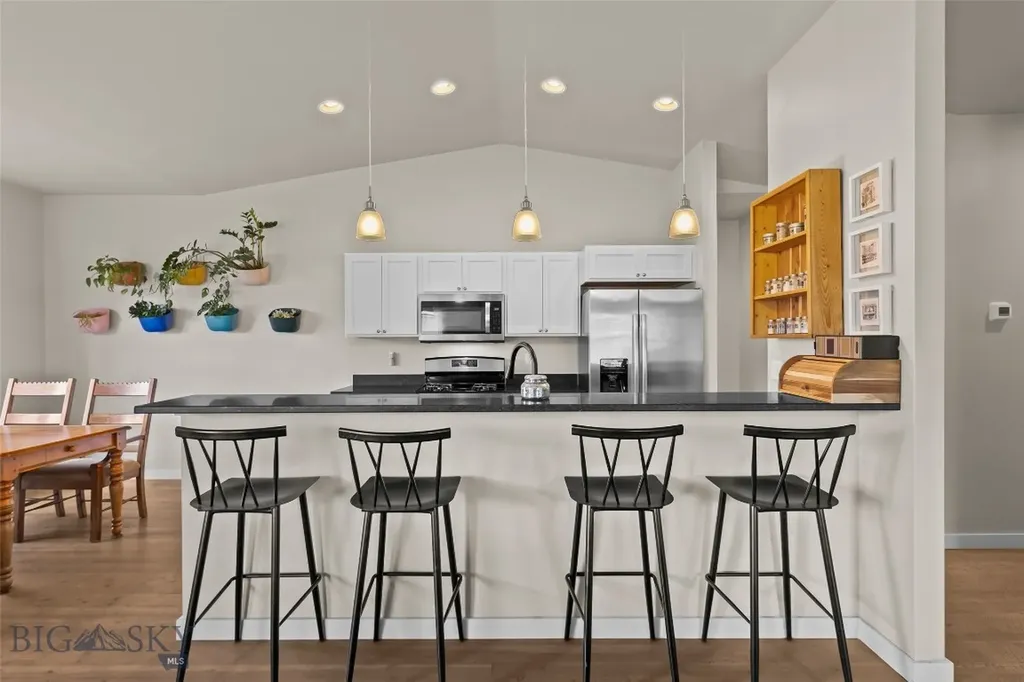 33 Naomi Rose Bozeman MT 59718