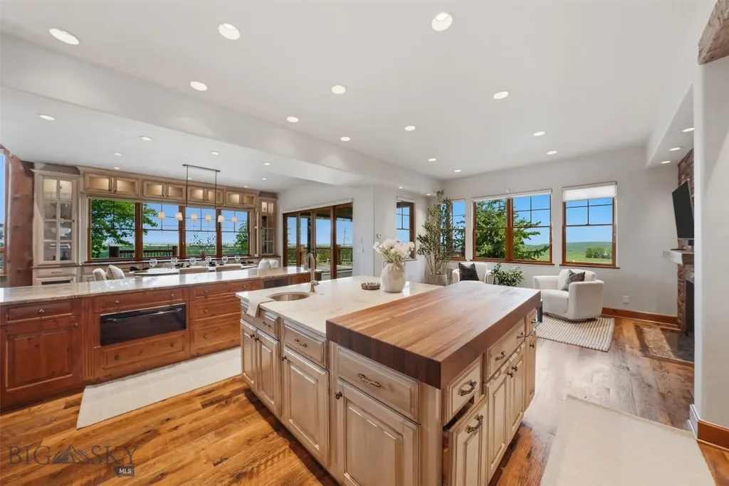 390 Hayrake Lane Bozeman MT 59715
