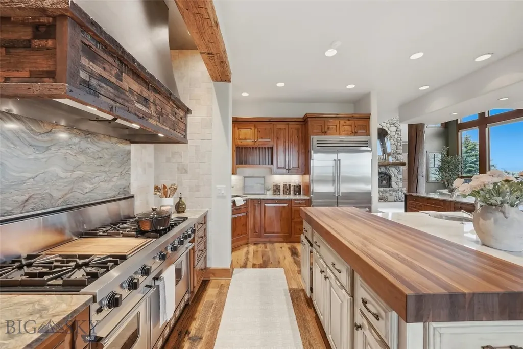 390 Hayrake Lane Bozeman MT 59715