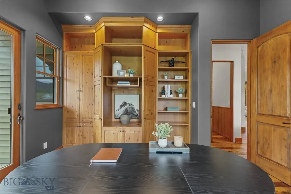 390 Hayrake Lane Bozeman MT 59715