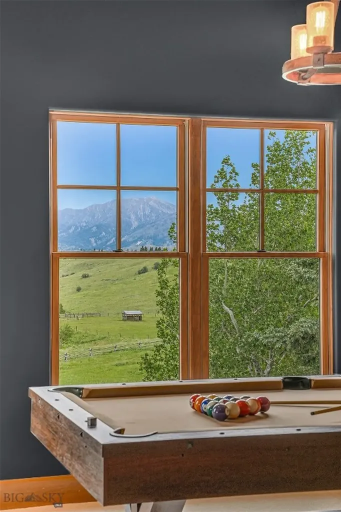 390 Hayrake Lane Bozeman MT 59715