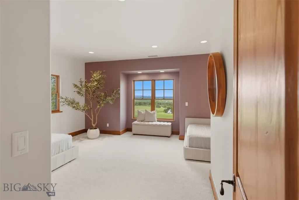 390 Hayrake Lane Bozeman MT 59715
