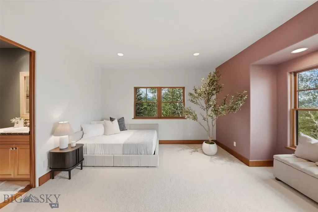 390 Hayrake Lane Bozeman MT 59715
