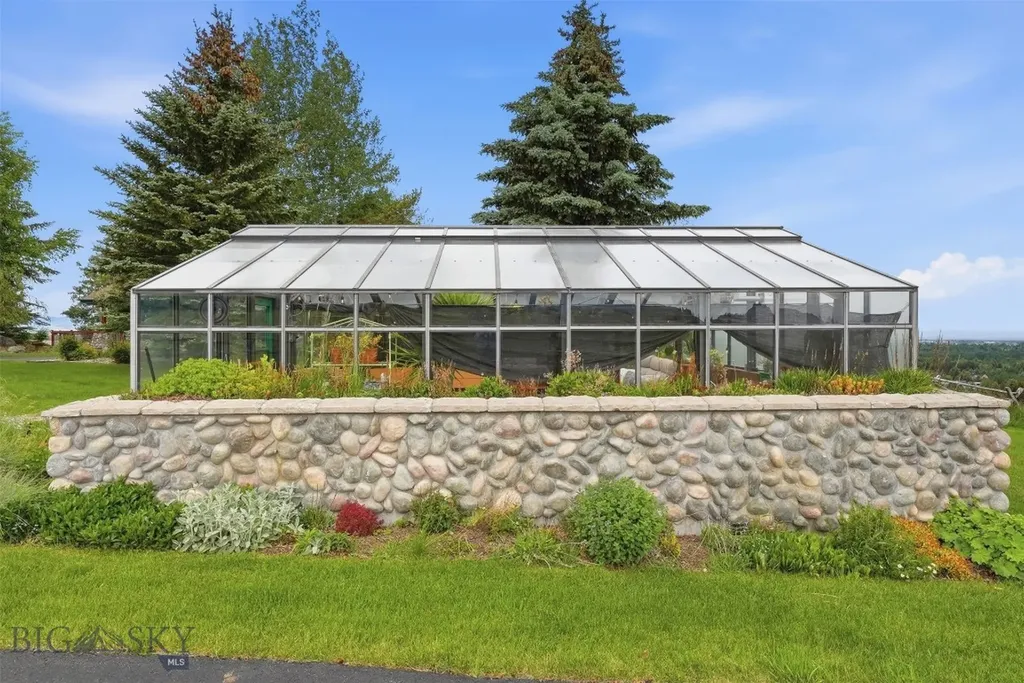 390 Hayrake Lane Bozeman MT 59715