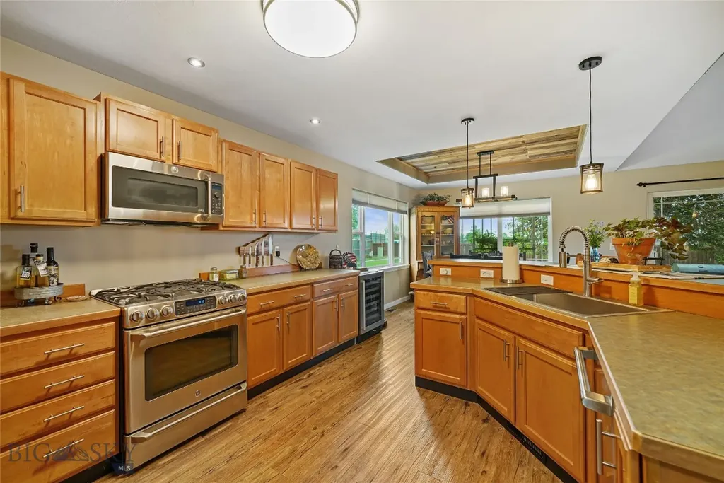 325 Mactavish Lane Belgrade MT 59714