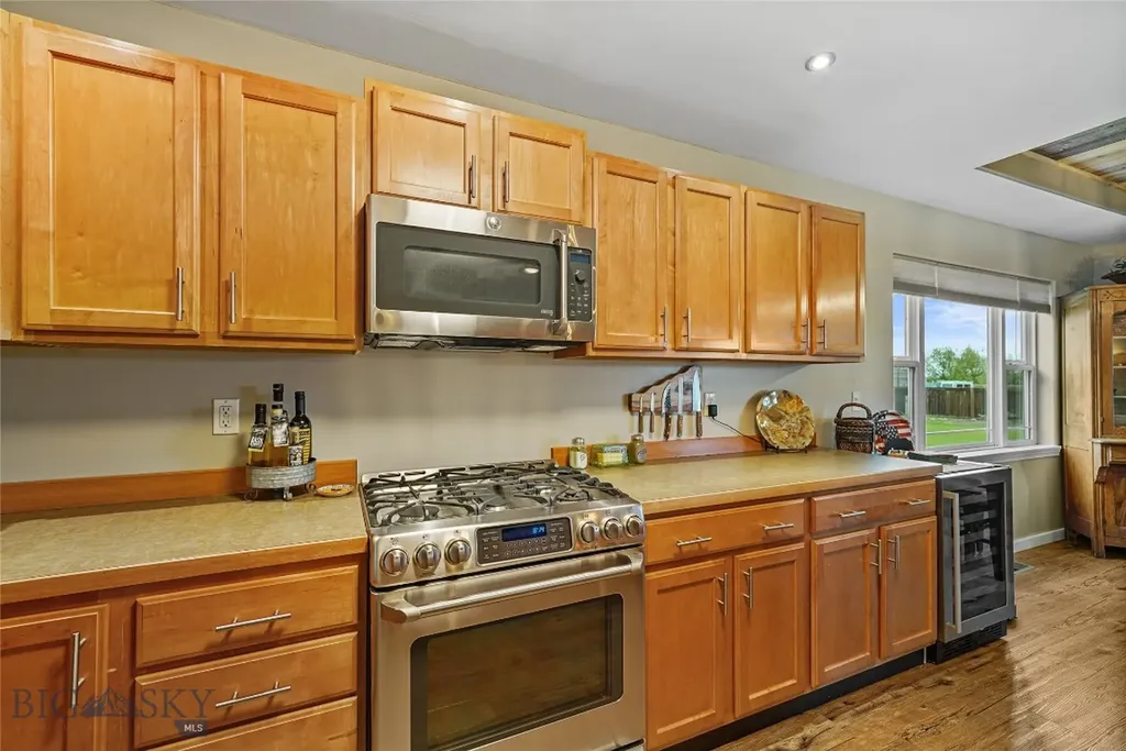 325 Mactavish Lane Belgrade MT 59714