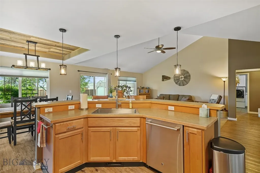 325 Mactavish Lane Belgrade MT 59714