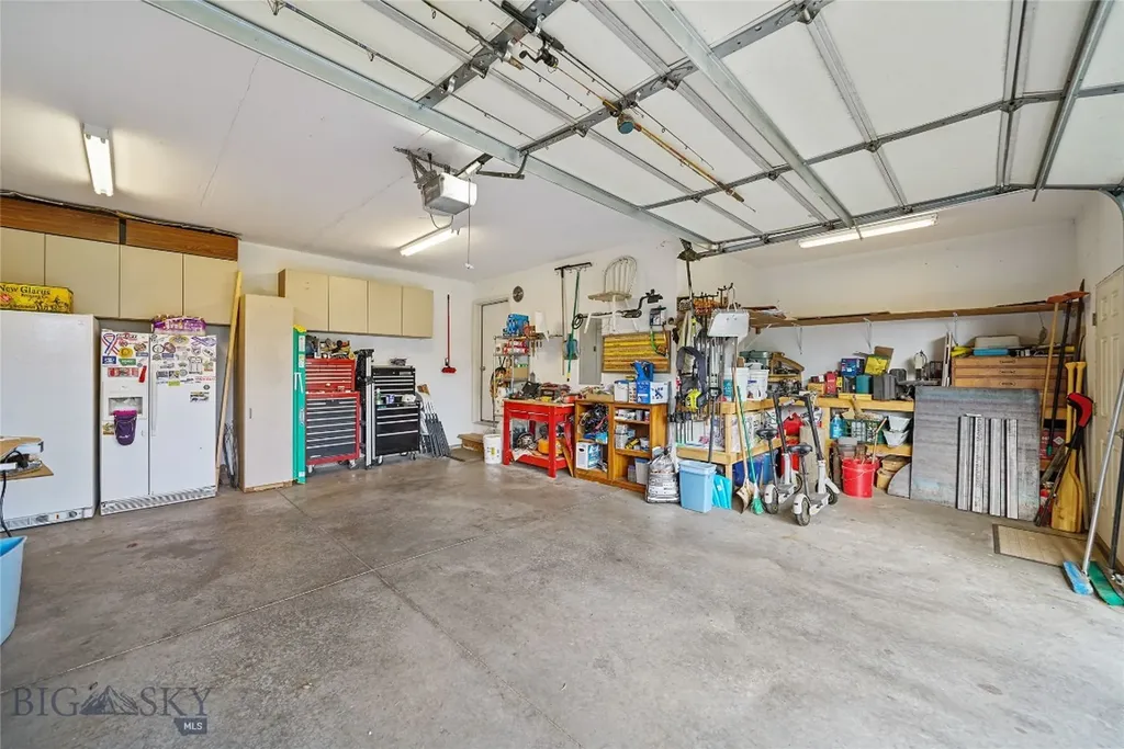 325 Mactavish Lane Belgrade MT 59714
