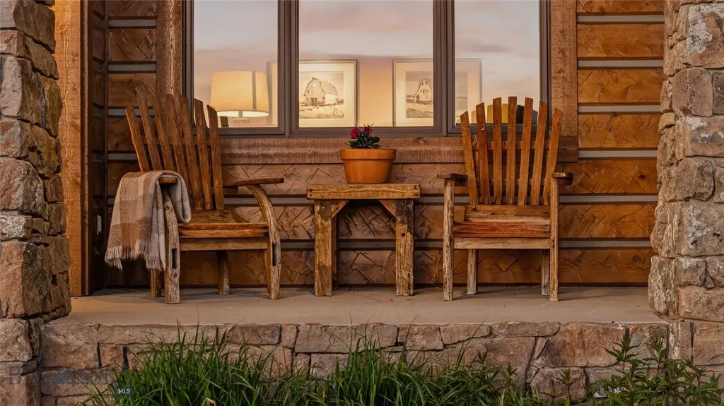 2081 Little Bear Road Gallatin Gateway MT 59730