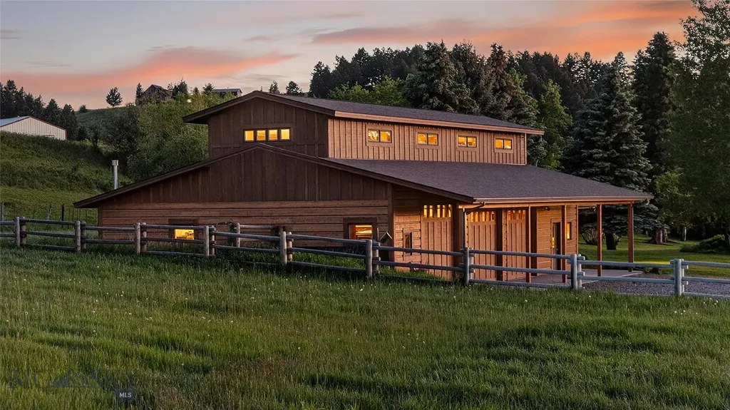 2081 Little Bear Road Gallatin Gateway MT 59730