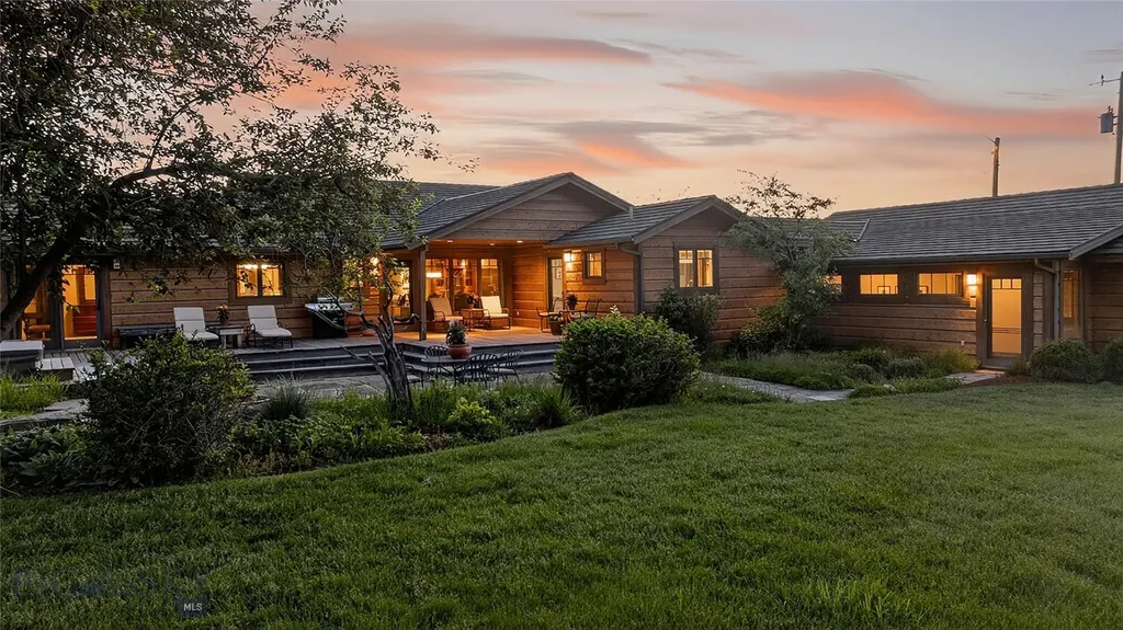 2081 Little Bear Road Gallatin Gateway MT 59730