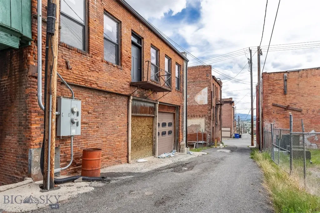 125 S Main Butte MT 59701