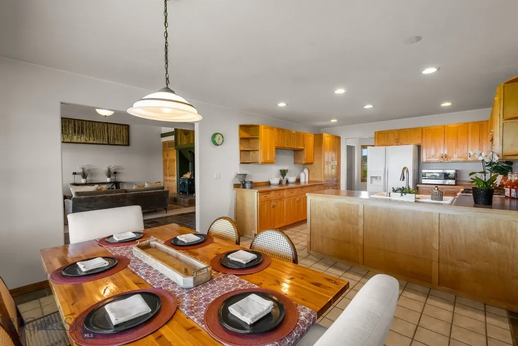 155 Hawthorn Lane Bozeman MT 59715