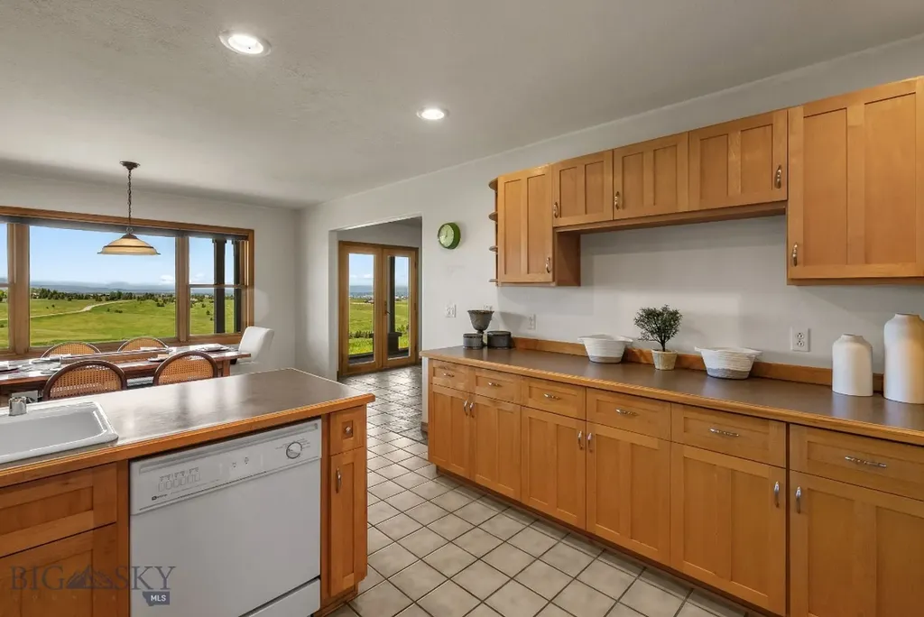 155 Hawthorn Lane Bozeman MT 59715