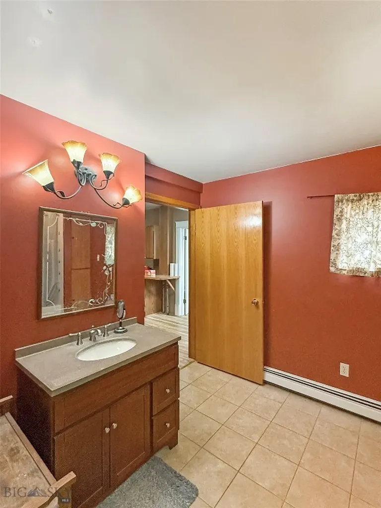 333 S Pacific Dillon MT 59725