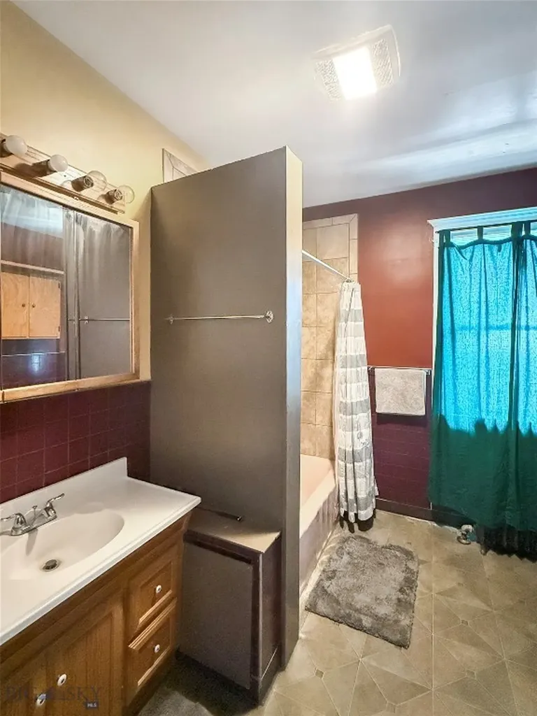 333 S Pacific Dillon MT 59725
