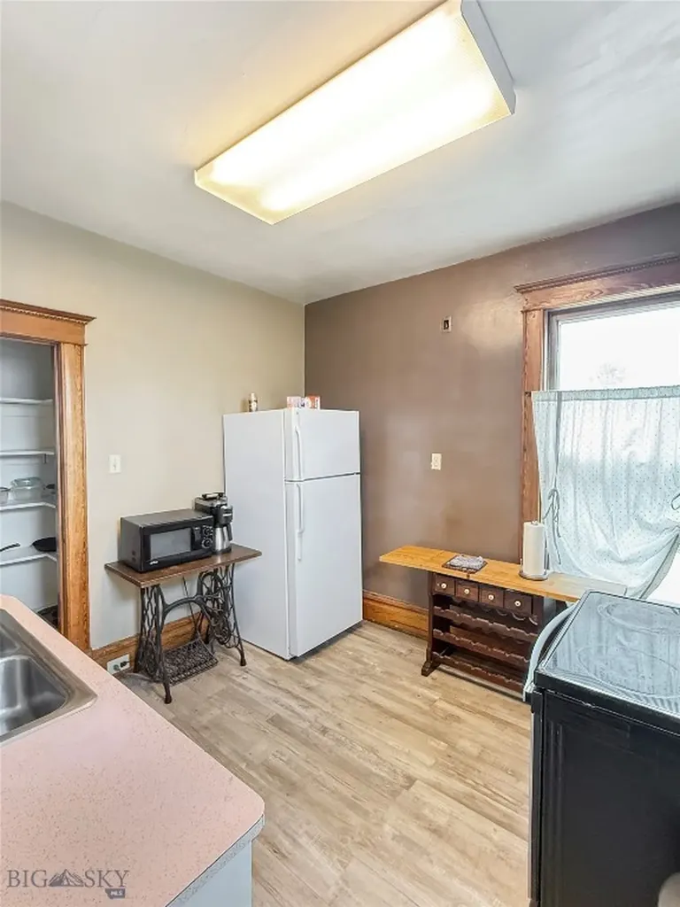 333 S Pacific Dillon MT 59725