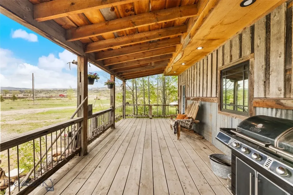 11111 Juniper Three Forks MT 59752