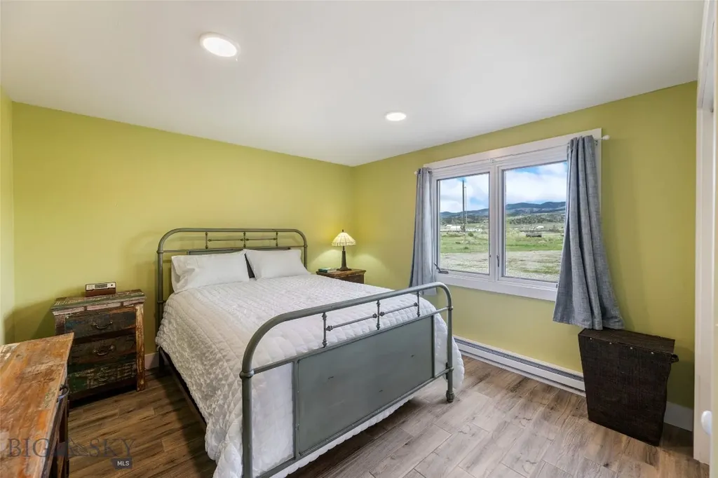 11111 Juniper Three Forks MT 59752