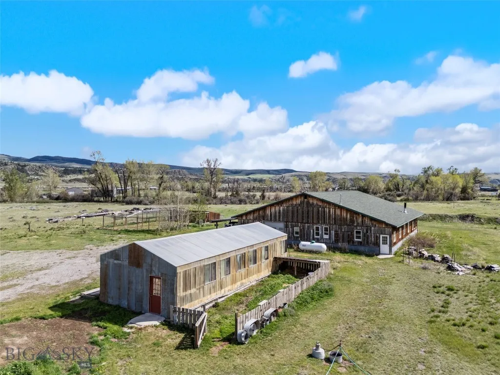 11111 Juniper Three Forks MT 59752