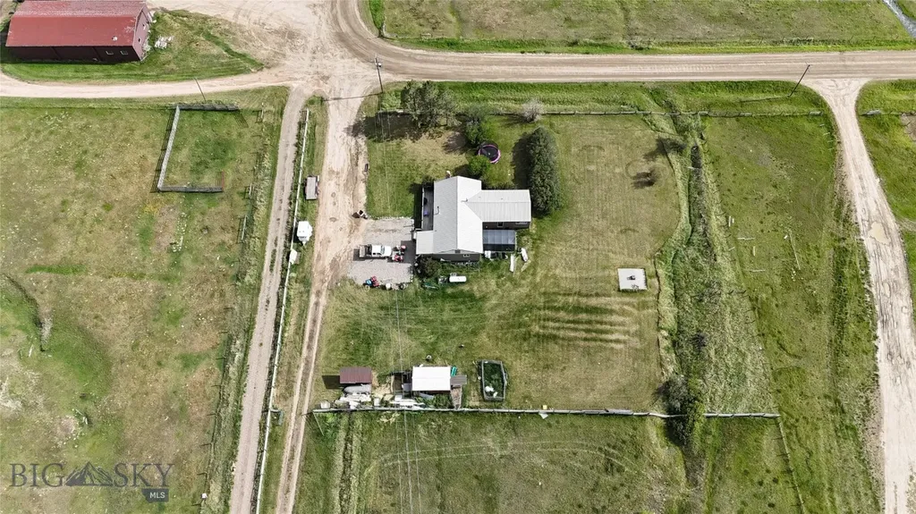 1 Carkeek Lane Cameron MT 59720