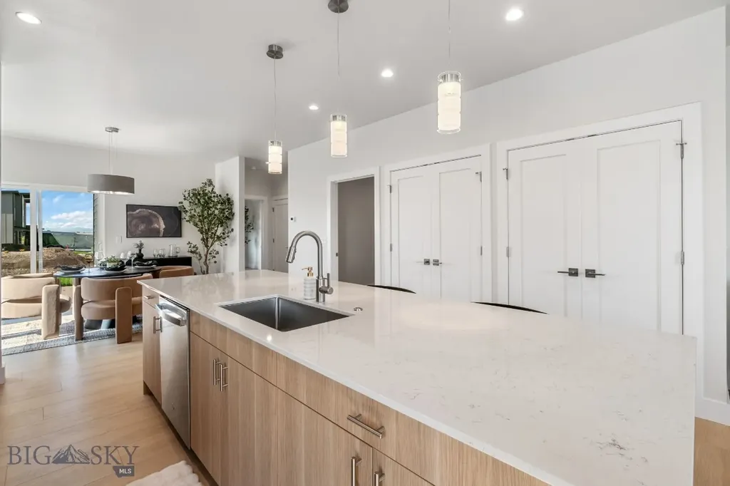 813 Spaniel Lane Belgrade MT 59714