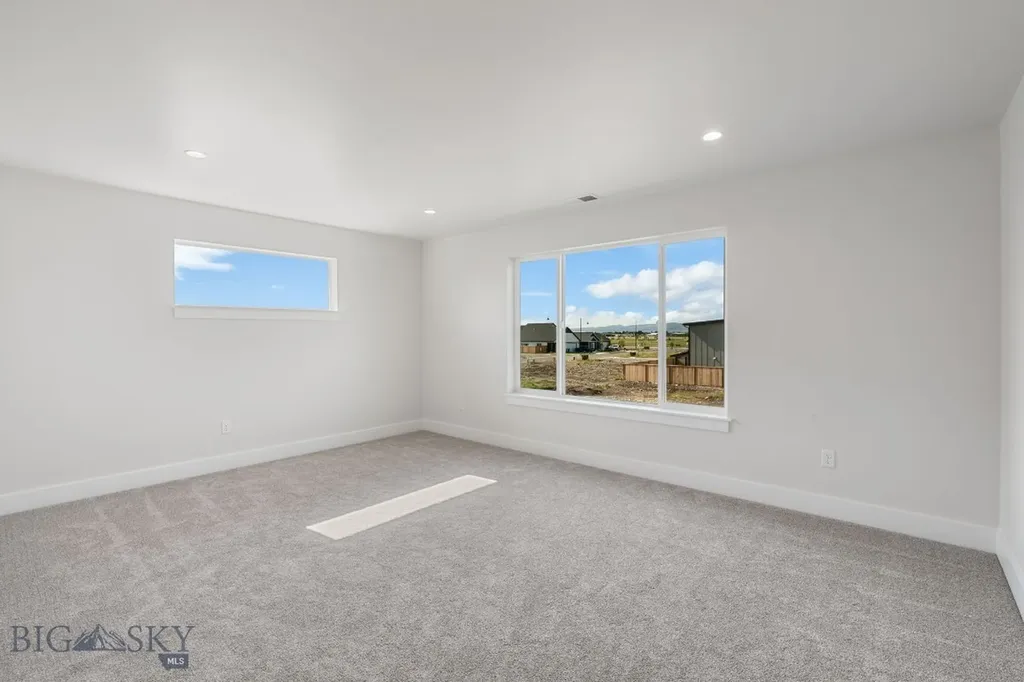 813 Spaniel Lane Belgrade MT 59714