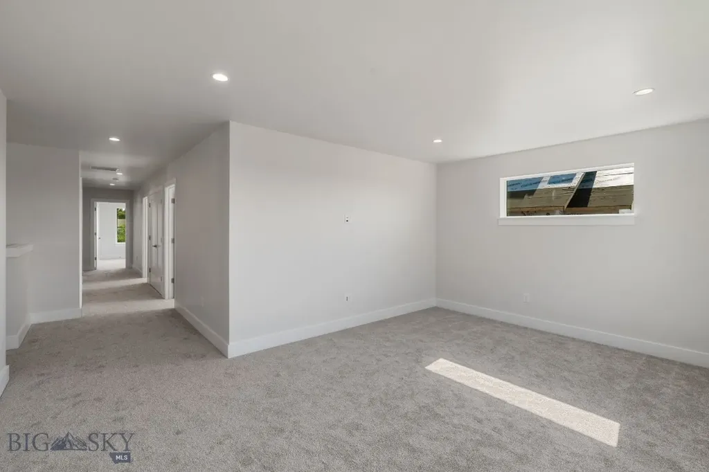 813 Spaniel Lane Belgrade MT 59714