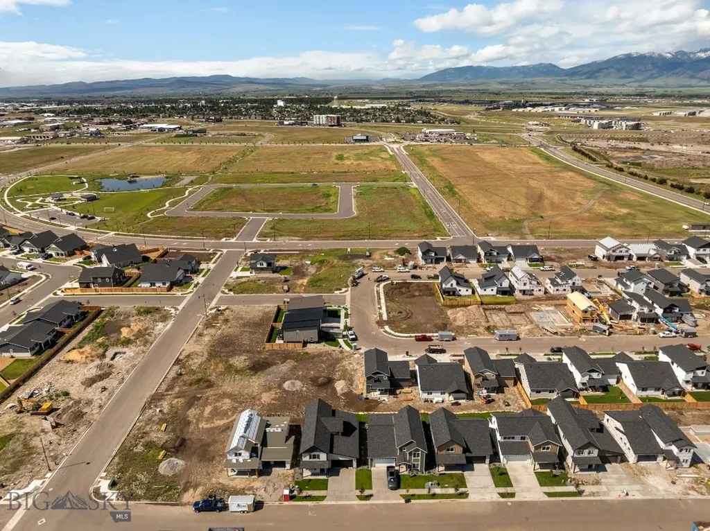 813 Spaniel Lane Belgrade MT 59714