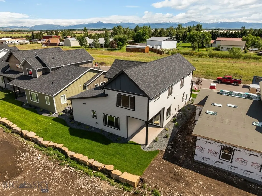 813 Spaniel Lane Belgrade MT 59714
