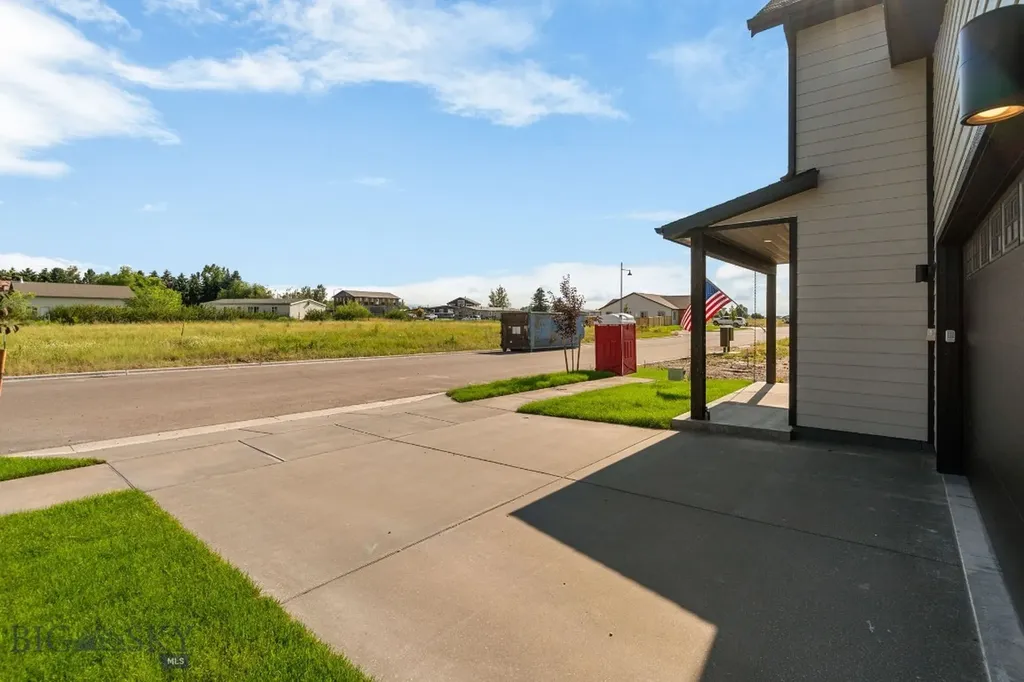 813 Spaniel Lane Belgrade MT 59714