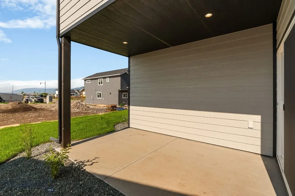 813 Spaniel Lane Belgrade MT 59714