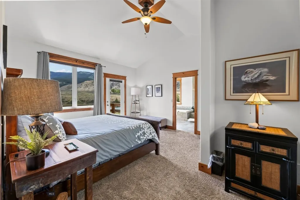 521 Us Highway 89 S Gardiner MT 59030